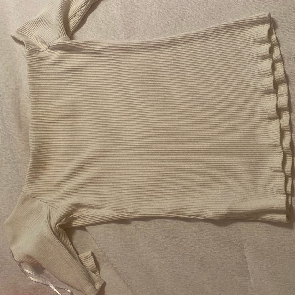 Off Shoulder Top - Picture 3 of 6